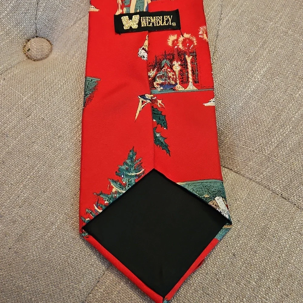 Wembley Red Christmas Santa Silk Tie